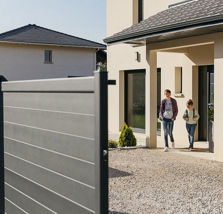 SOMFY - GARDEN AND GARAGE DOORS