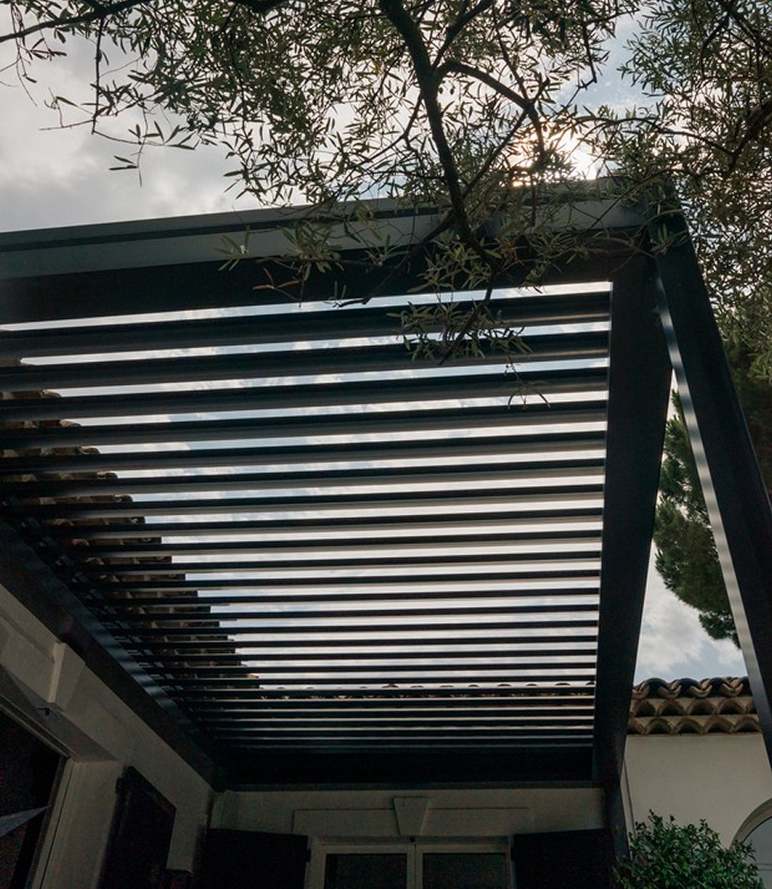 SOMFY - SMART PERGOLAS